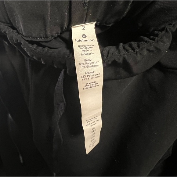 Lululemon Black 7/8 Mid-Rise On The Fly Pant - Picture 6 of 6